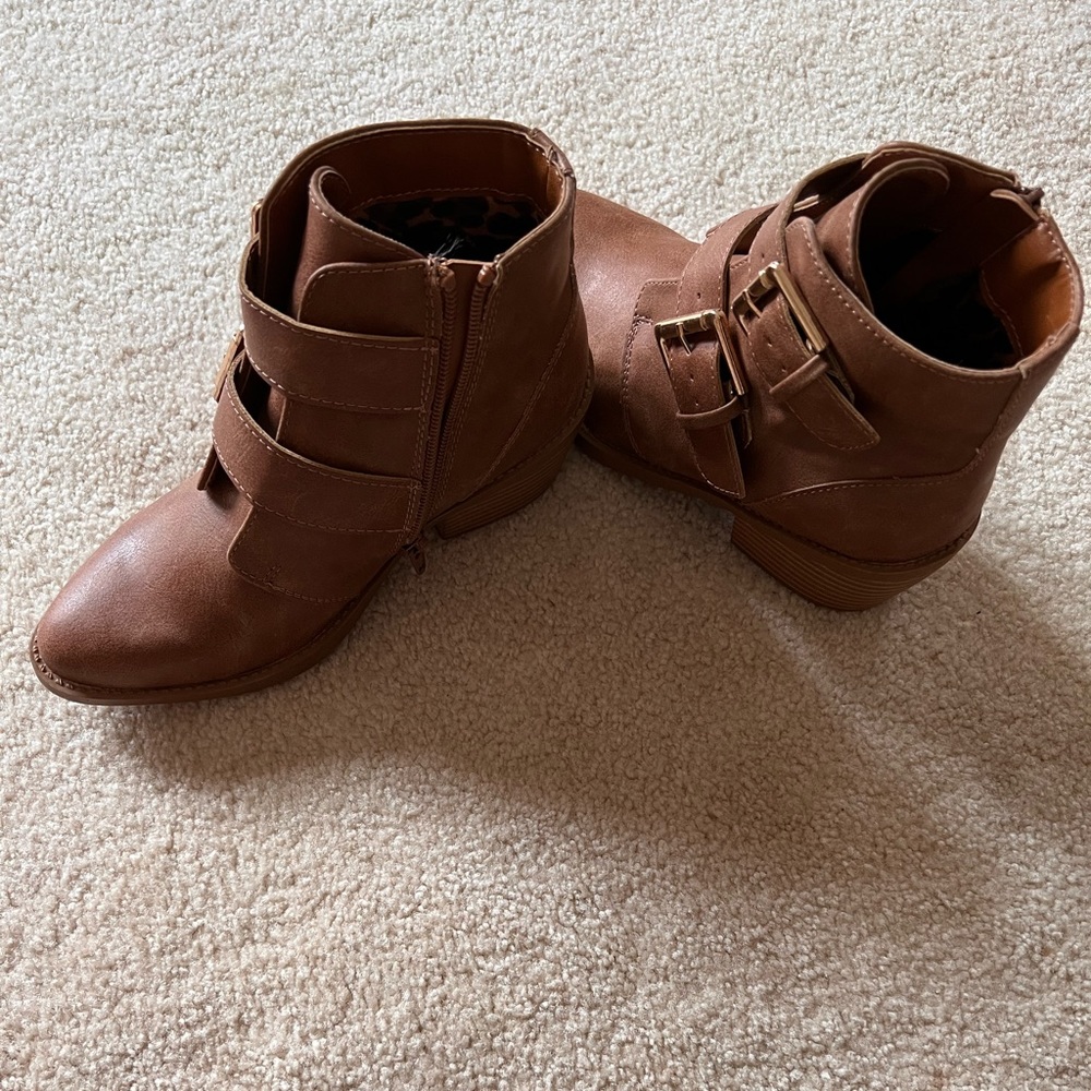 Justice Shoes